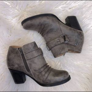 Natural Soul Grey Booties